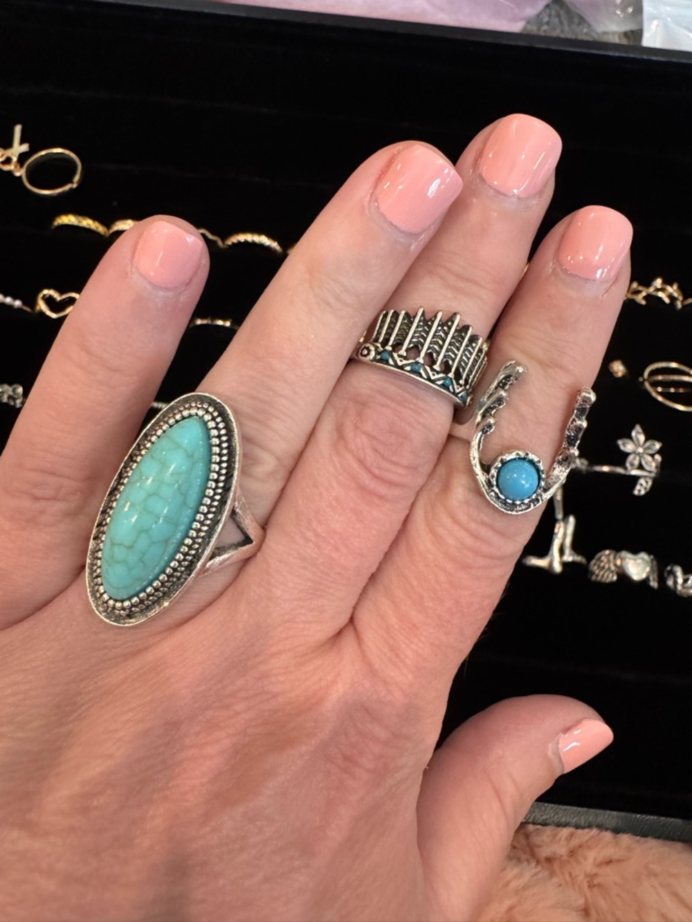 50 Fashion Rings 💍 Mystery Lot | Gold & Silver Tone | Reseller Bundle | $29 WOW - Picture 16 of 16